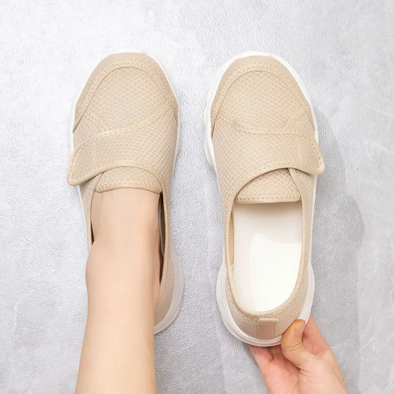 

Women Walking Shoes 36-42 Big Size Light Mesh Fitness Summer Flats Black Loafers Sports Shoes Outdoor Breathable Sneakers