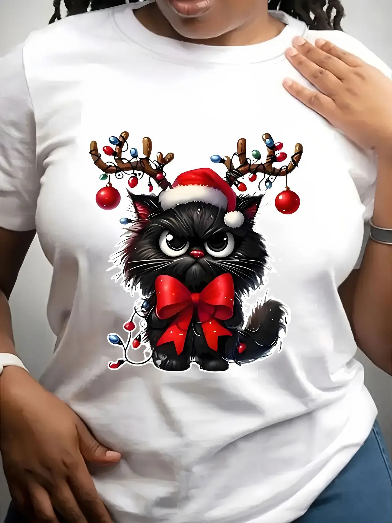 Women's Trendy Crew Neck T-Shirt Black Cat Wearing Santa Hat Suitable for Casual Sportswear