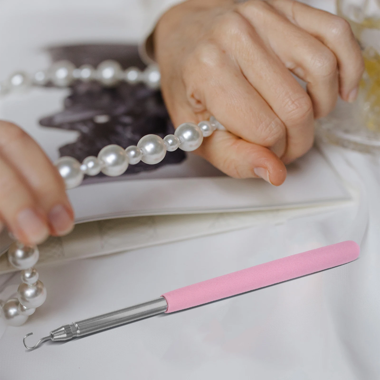 Ganchos para herramientas de uso de pulseras, hebilla asistida, ayudante de sujeción de acero de titanio rosa