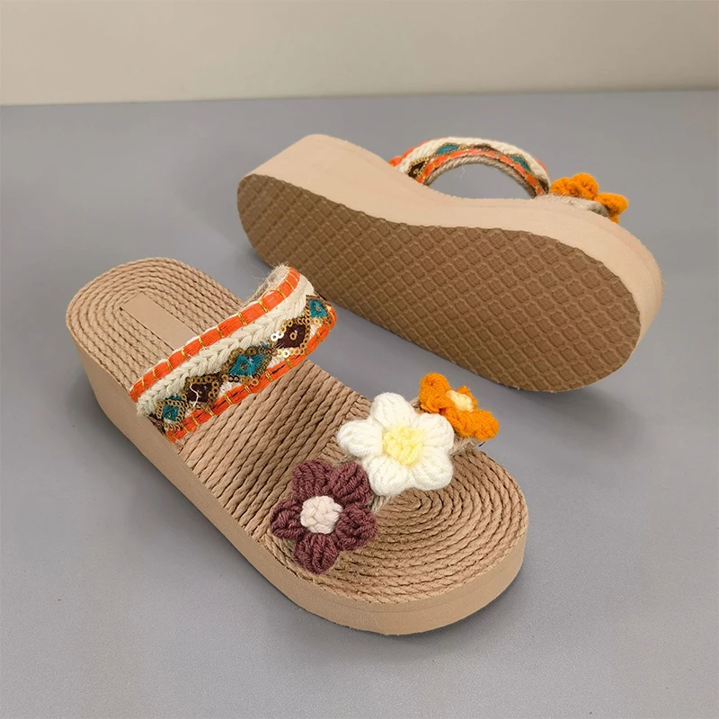 Sandal gaya etnis Bohemian untuk wanita, sandal dan sandal sepatu pantai anti selip modis Wedges bunga matahari pakaian luar musim panas