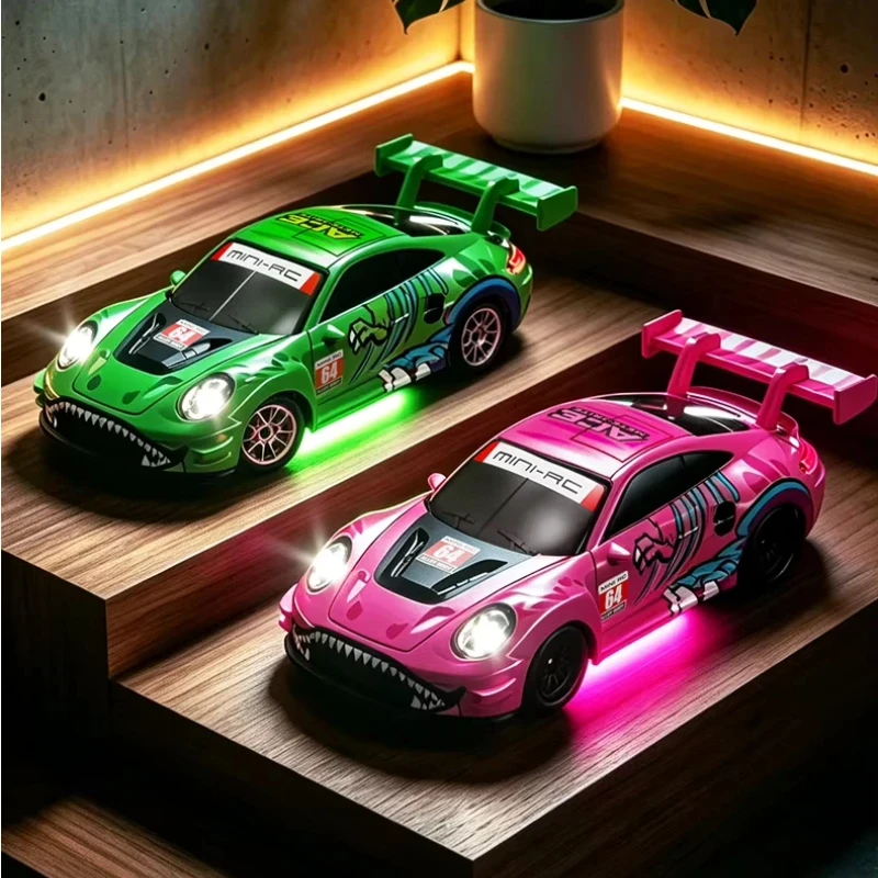 Mini Rc Scy 64001 1：64 4wd 2.4G High Speed Drift Remote Control Car With Light Desktop Racing Model Vehicle