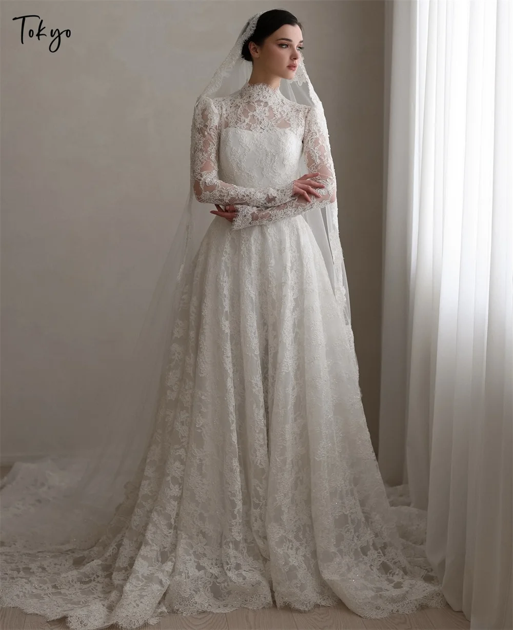 Tokyo White Elegant Long Sleeve Customized Wedding Party Zip Back High Neck Bridal Gown Lace A-Line Court Train Wedding Gown