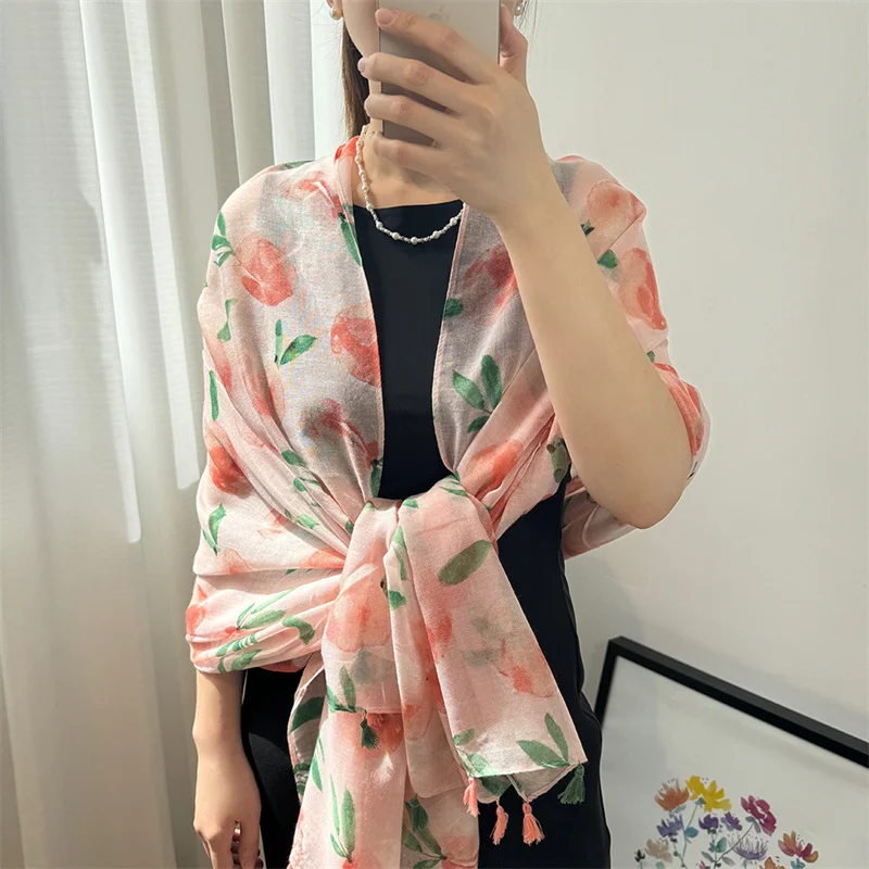 Winter Bohemina Ethnic Floral Viscose Shawl Wrap Lady Thin Scarves Fashion Tassel Pashmina High Quality Foulard Hijab Sjaal 2024