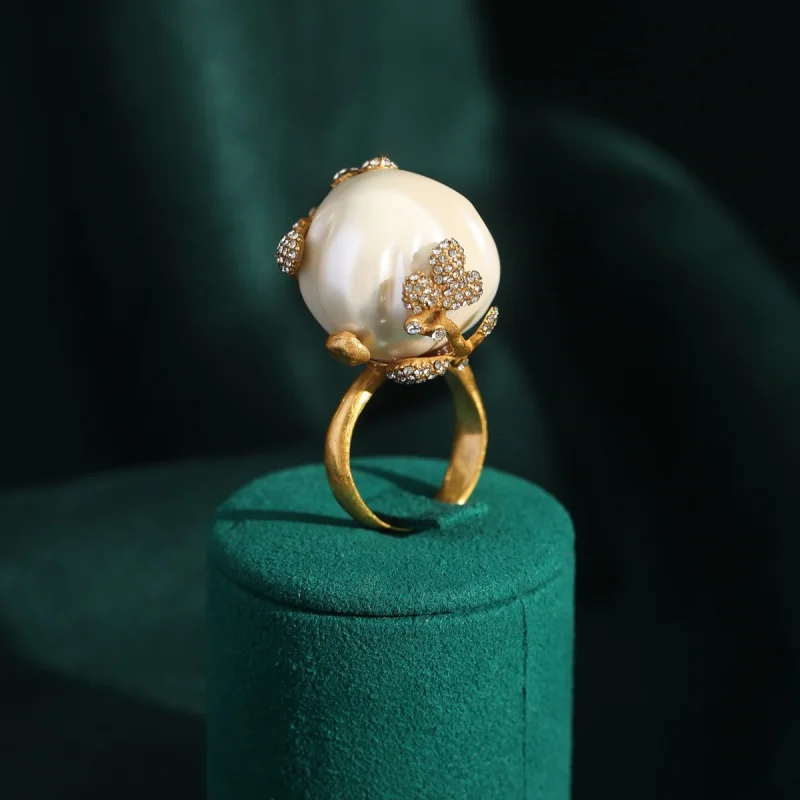 Vintage Baroque Pearl Wedding Ring for Women