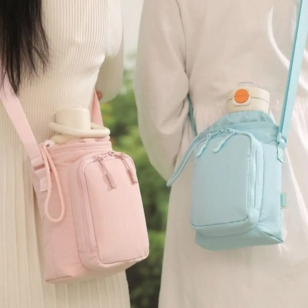 

Сумка для спортивной бутылки с регулируемым плечевым ремнем, карманом для телефона, защитным чехлом и возможностью ношения через плечо без помощи рук