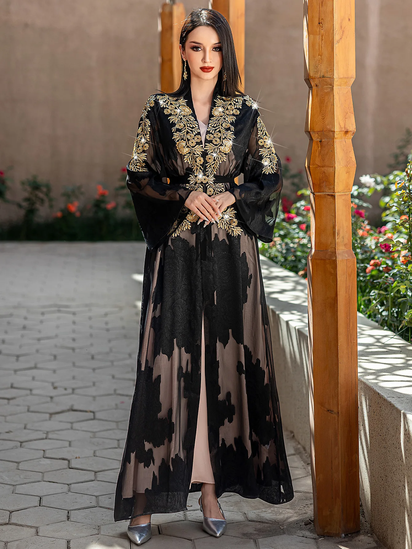 

Eid Abaya Luxury Women Muslim Black Gold Lace Embroidery Long Dresses Islam Clothing Ramadan Evening Gown Dubai Kaftan Robe 2PCS