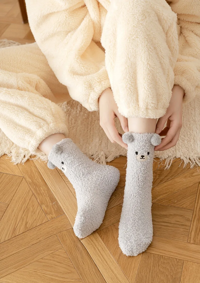 4 Paar 3D Flauschige Damensocken mit Bären-Kawaii-Tiermuster, Dicke Fleece-Wärme-Socken im koreanischen Stil für Zuhause und zum Schlafen – Detail 5