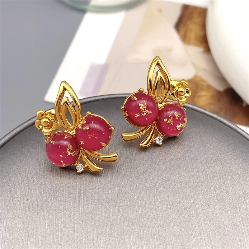 

French Retro Cherry Blossom Leaf Rose Red Resin Stud Earrings For Women Luxury Fashion Exquisite Earrings Jewelry Wholesale