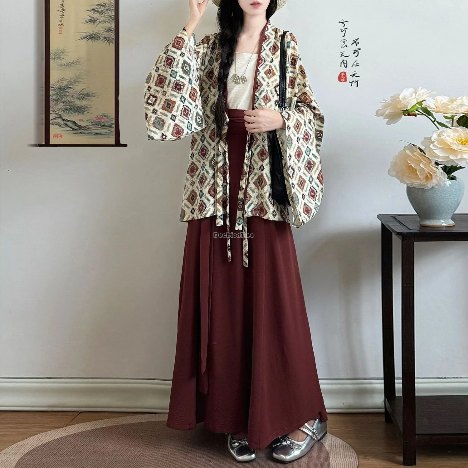 

Новинка 2025 года: летне-весенний комплект ханьфу в древнекитайском стиле династии Вэйцзинь, платье-халтер, повседневный современный женский свободный ретро-комплект ханьфу