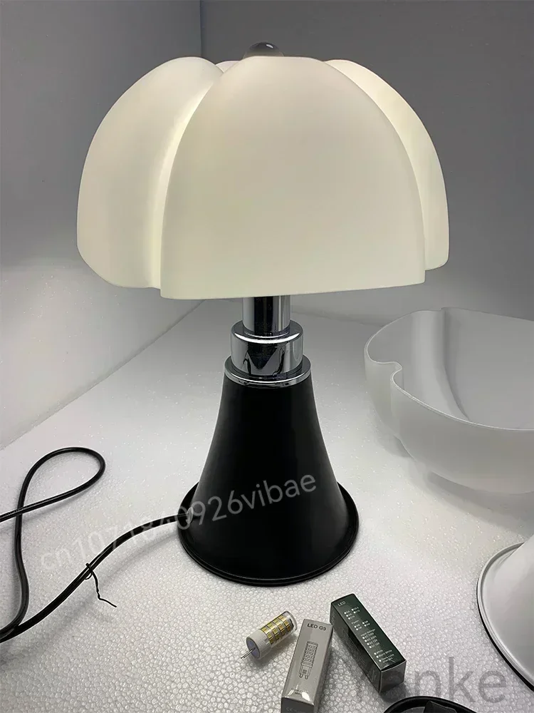 Bedside Office Table Study Desk Lamp Art Deco White Petal Table Lamp Living Room Bedroom Floor Lamp for Home and Decoration