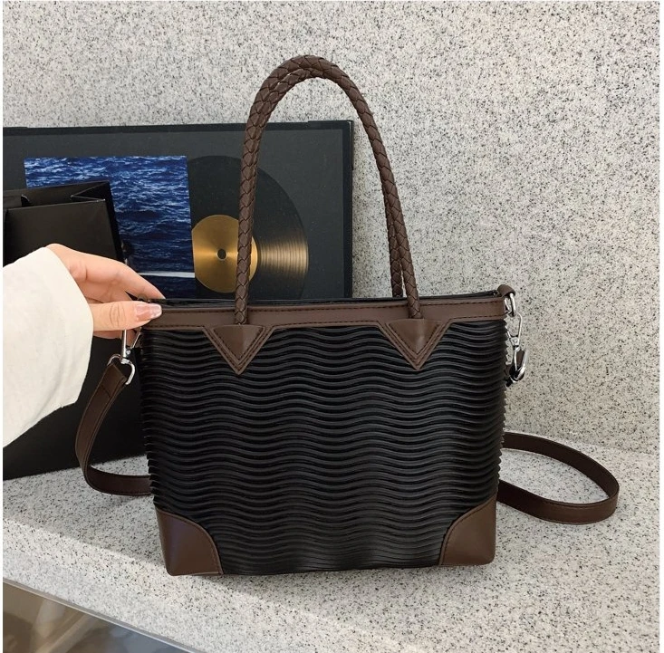 

High End Luxury Women Tote Bag Fashionable Classic Elegant Design Premium Leather Handbag Practical Vintage Crossbody Bag Daily