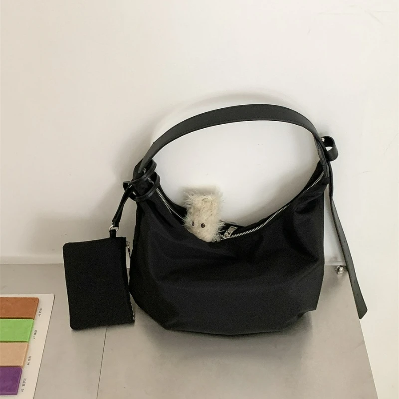 

Корейская стильная сумка-хобо на плечо, женская большая вместительная нейлоновая композитная сумка, повседневная удобная и универсальная текстурированная сумка-тоут-хобо