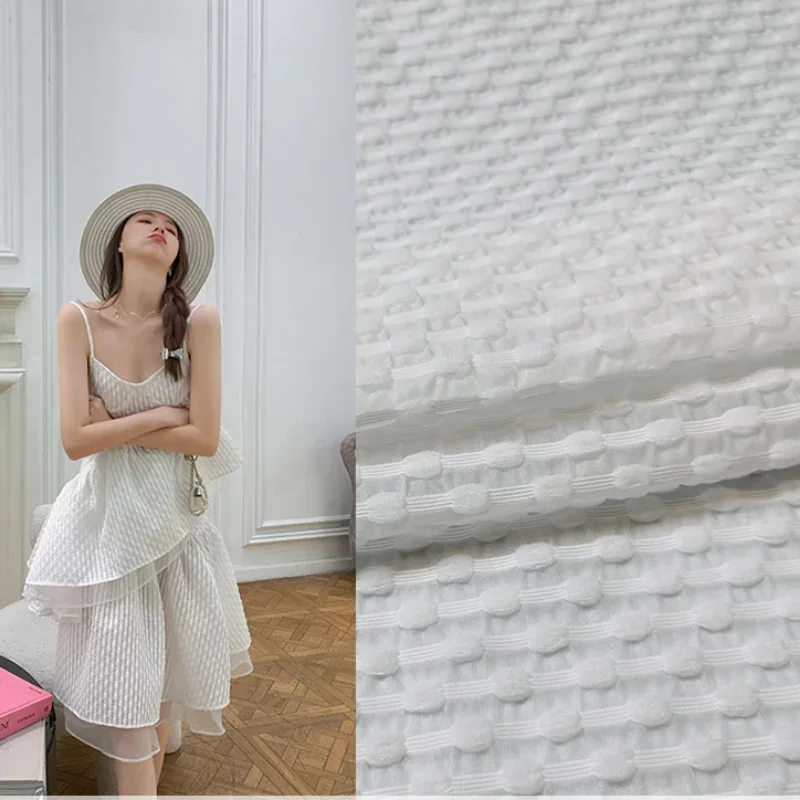 

Жаккардовая ткань в белую полоску с пузырьковой текстурой, платье из органзы, подтяжки, модные ткани, шитье своими руками, оптовая продажа, ткань на метр