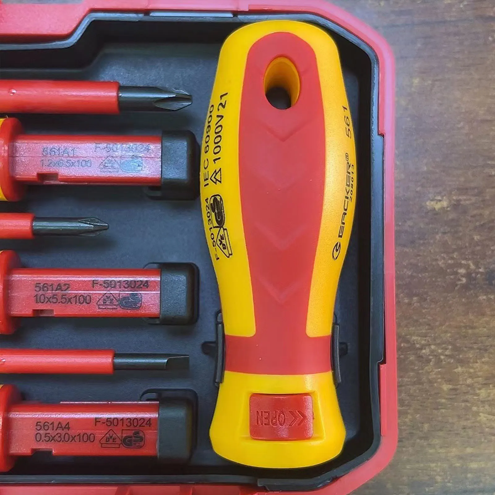 13/pz VDE Set di cacciaviti isolati 1000V scanalato Phillips cacciavite Kit di punte Tester penna elettricisti utensili manuali