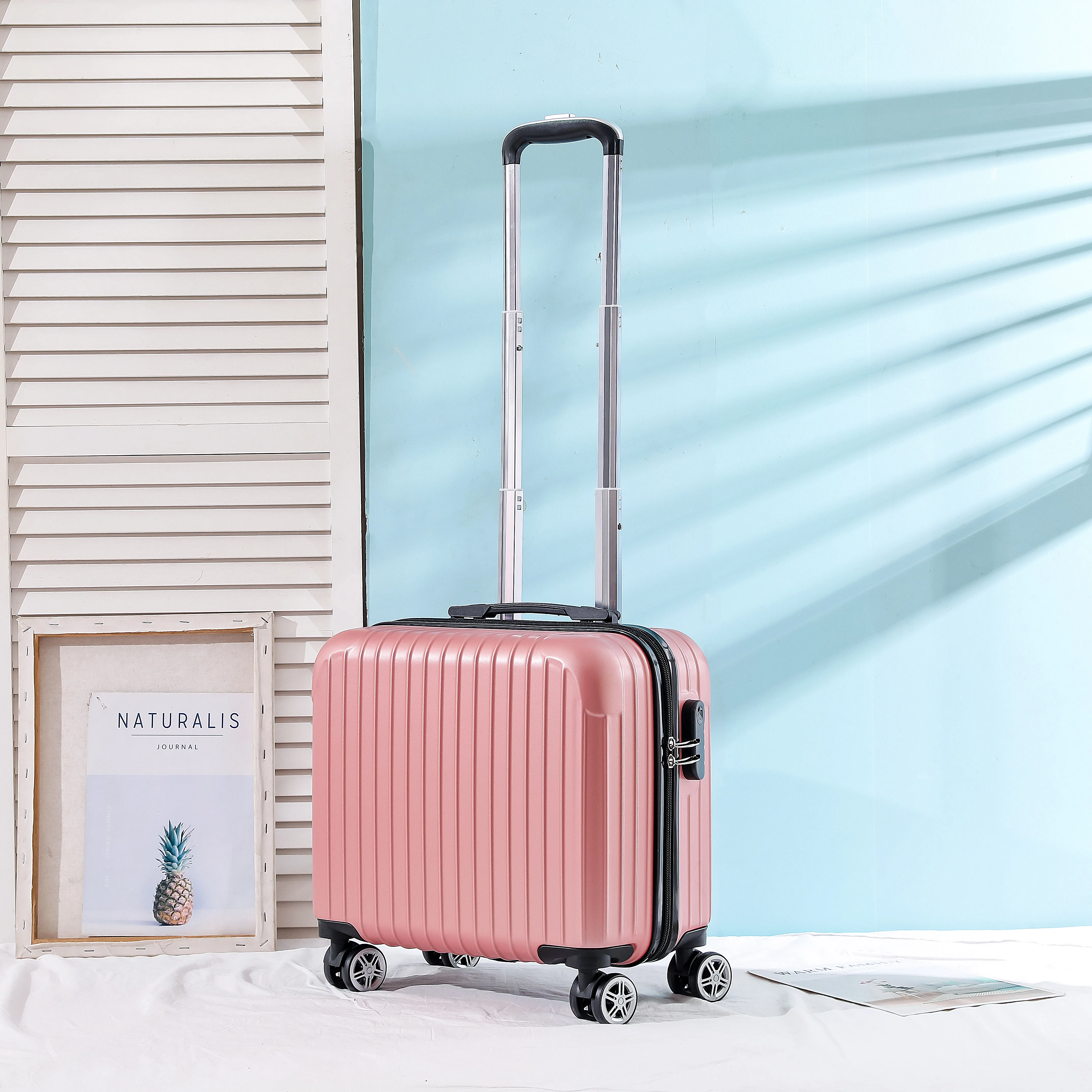 2025 الاتجاه 18 بوصة قوية ودائمة المحمولة الصعود حقيبة الرجال كلمة المرور حقيبة تروللي بعجلات حقيبة رجالية المرأة أساسيات السفر