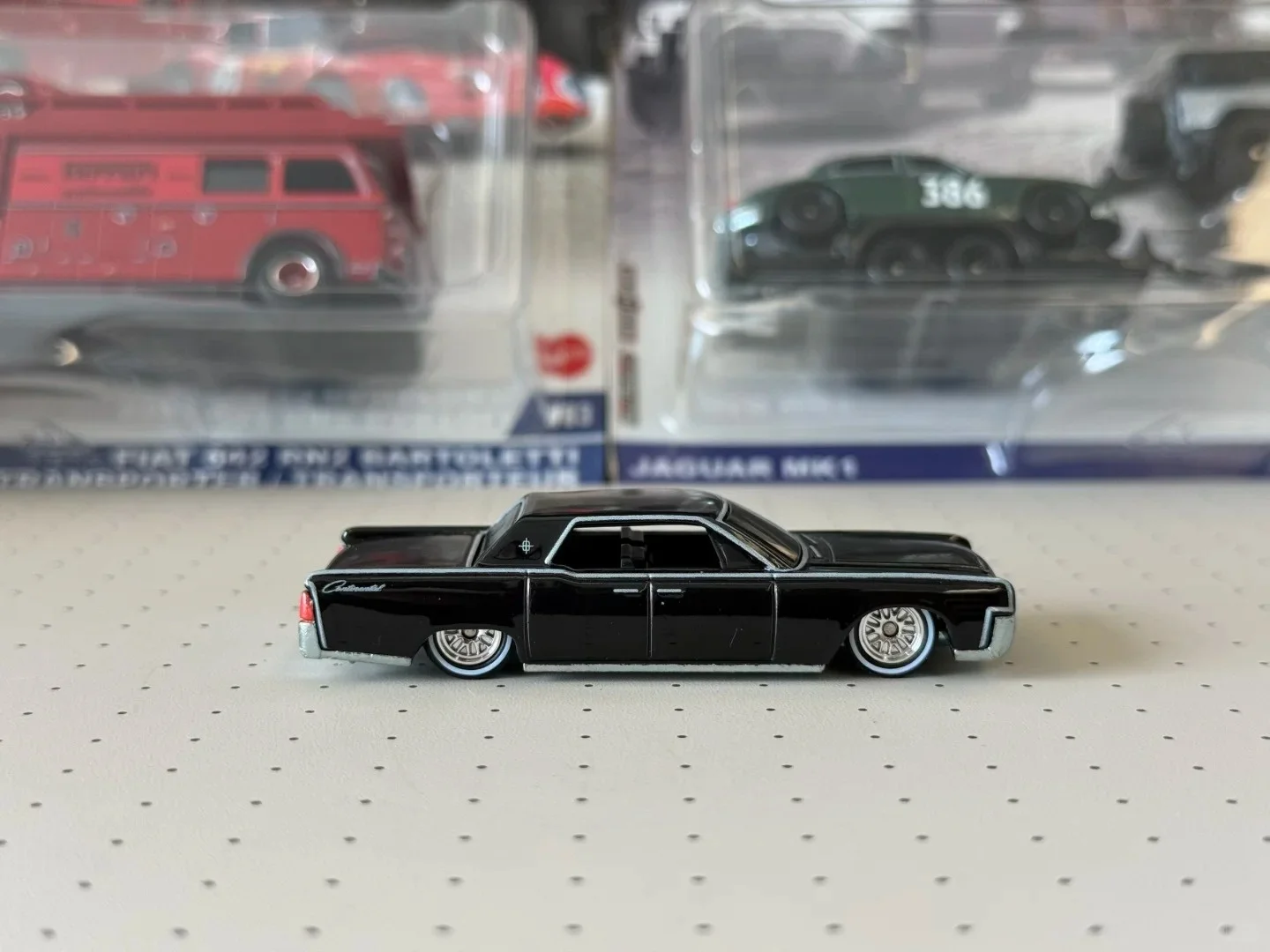 Hot Wheels Premium 2025 Pop Culture Matrix '64 Lincoln Continental 1:64 Diecast Sci-Fi Movie Réplica Brinquedo Colecionável Presente para Meninos
