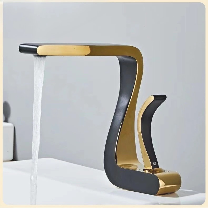 

Luxury Black Gold Bathroom Mixer Tap Brass Wash Basin Faucet Hot and Cold Water Sink Fashion Faucet Single Hole Faucet Bathroom