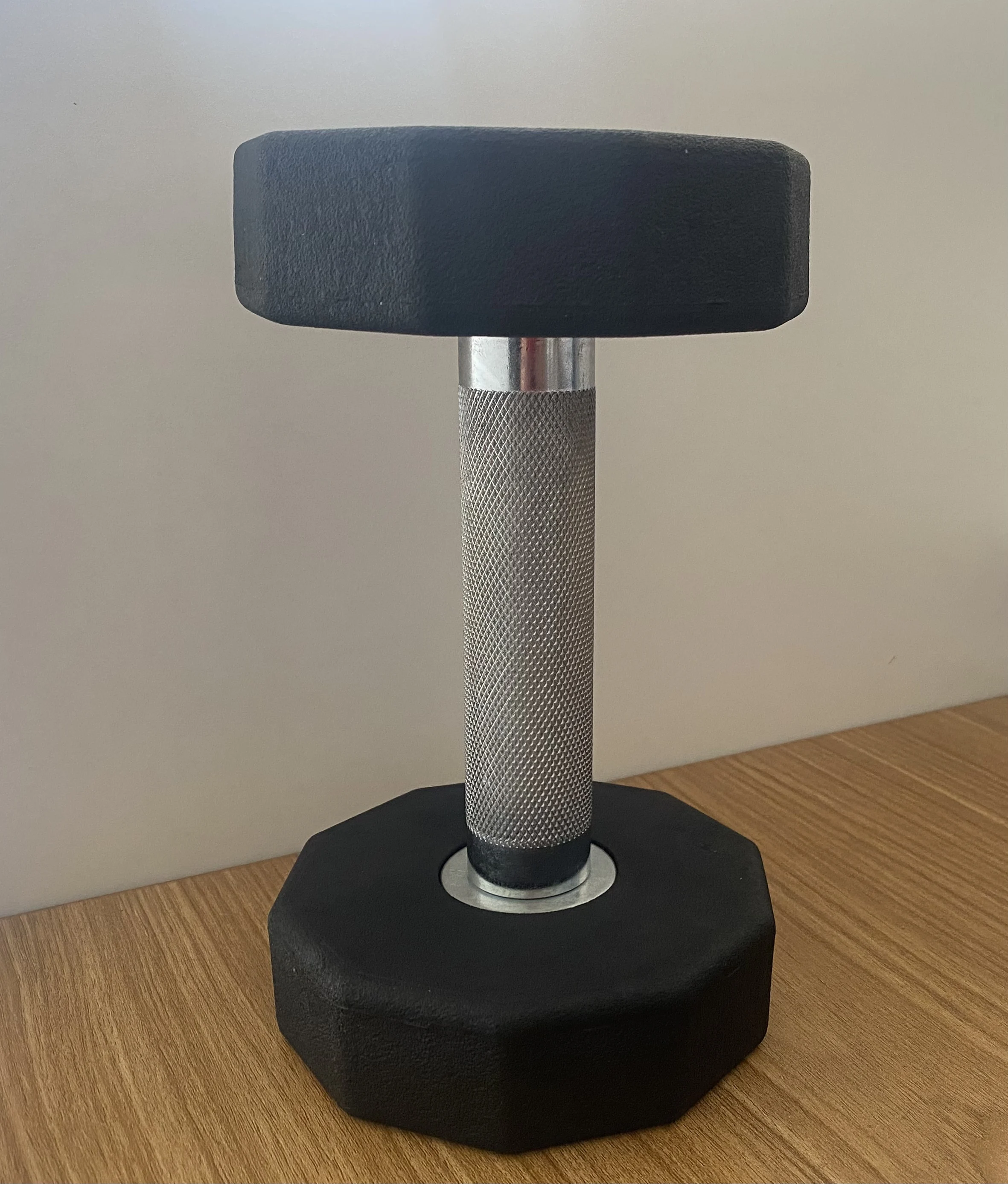 Wholesale Custom Logo China Dumbbell Supplier Black Coated Dumbbell Decagonal Design Dumbbell