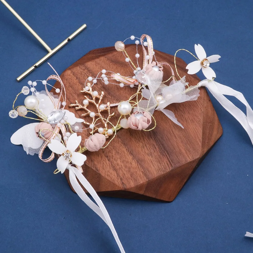 Wrist Corsage Flower Wristlet Corsage for Prom Wedding Bridesmaid Anniversary Party Homecoming Wedding Props Pearl and Crystal