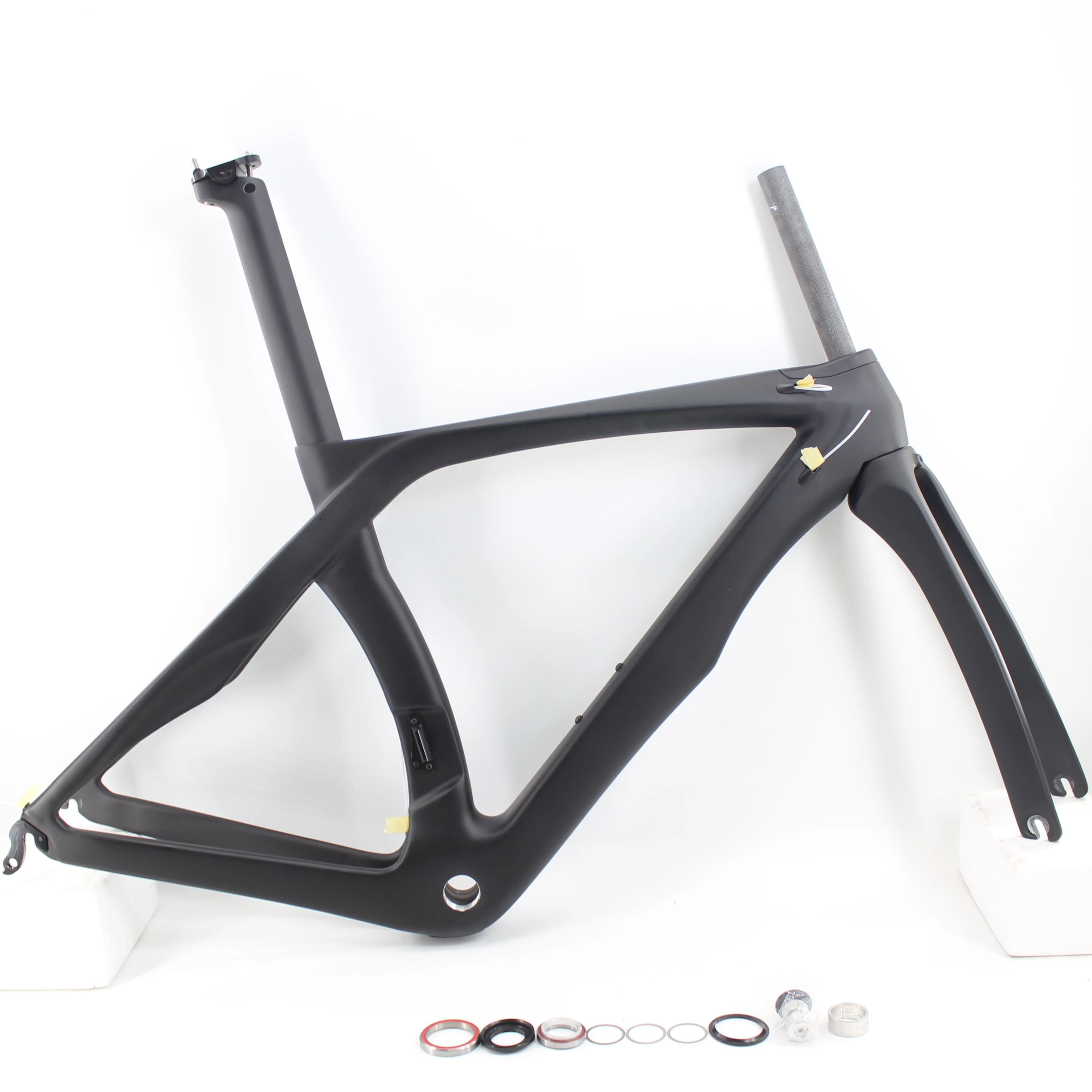 

New RBK 700C Racing Road Bike T1100 Full Carbon Fibre Bicycle Frame V/C Rim brake carbon frame Fork+Seatpost+Clamp+Headsets