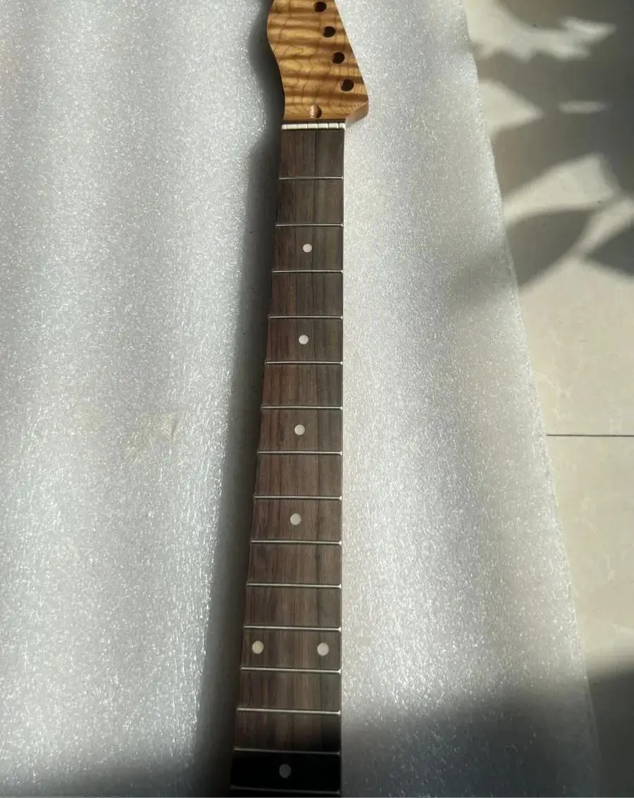 

Electric guitar neck, left hand with tiger pattern, DIY replacement guitar accessories，brand-new