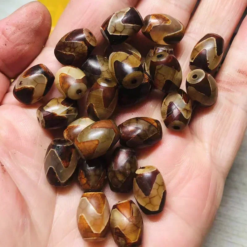FLTMRH Vintage Green Stone Natural Tibetan Dzi Agates Stone Beads Oval Geometric Nine-eyed Antique Agates Beads for Women Ma