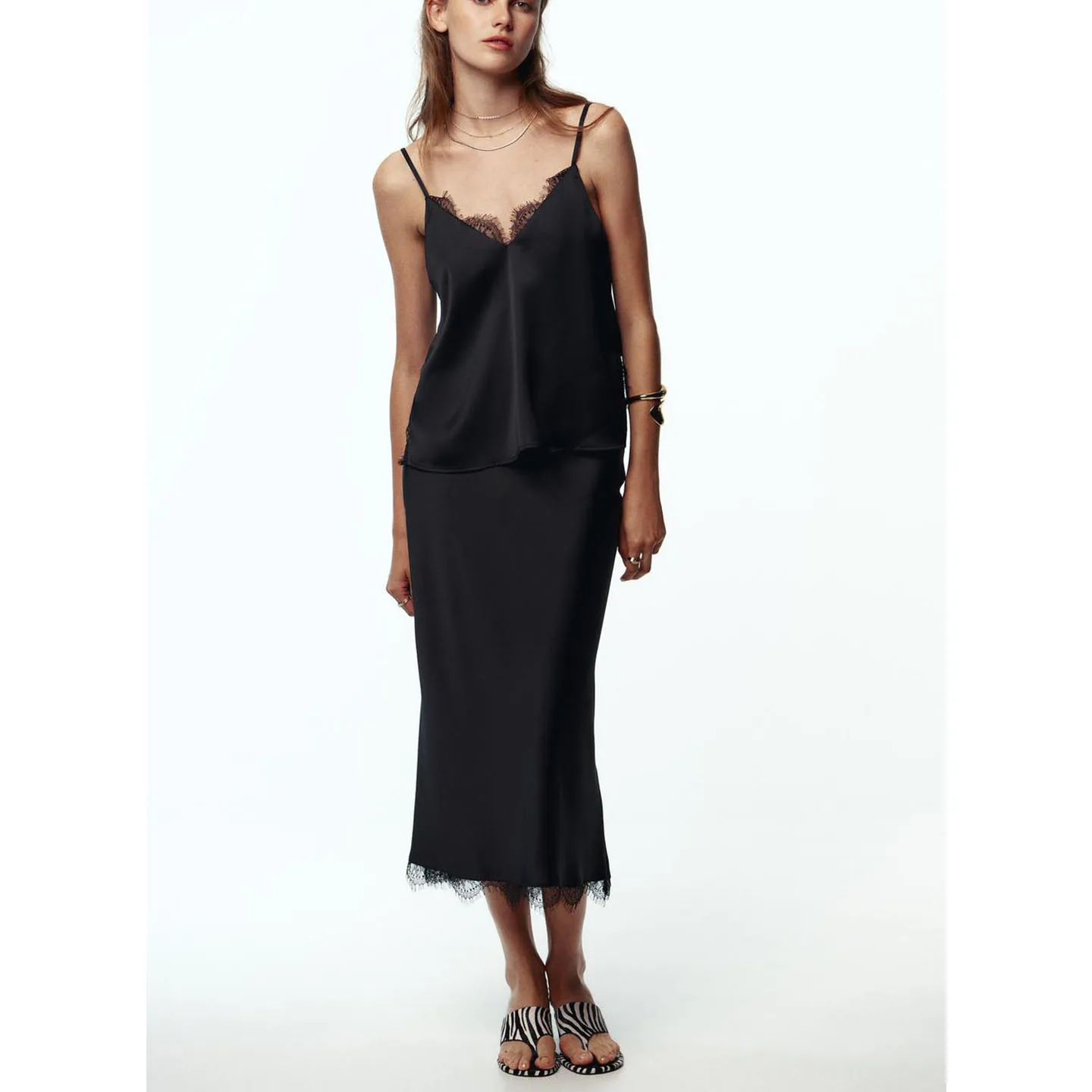 실크 새틴 질감 레이스 트림 테르 네 탑 미디 스커트 세트 캐주얼 슬레 A라인 좁은 스트랩 베스트 울트라 오트 길이 폴리에스터...