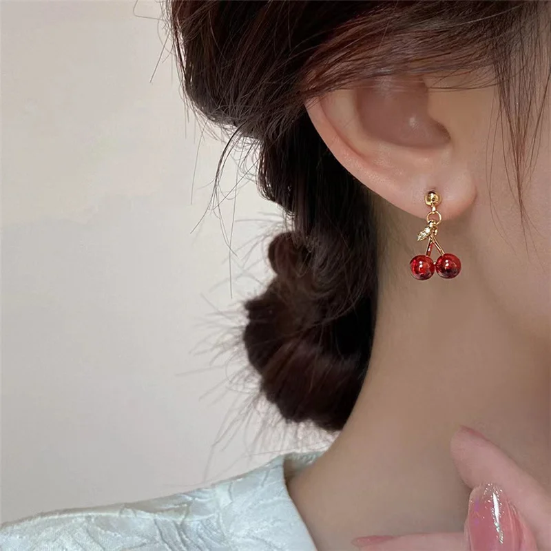 New Temperament Red Cherry Drop Earrings Suitable for Women Personality Sweet Girls Cute Party Earrings Charm Jewelry Gifts