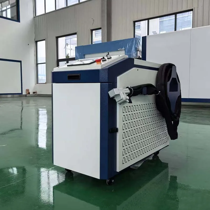 3000W Portable Fiber Laser Cleaning Equipment Raycus Laser Source for Rust Paint Oil Oxide Removal-Energy Saving High-Accuracy
