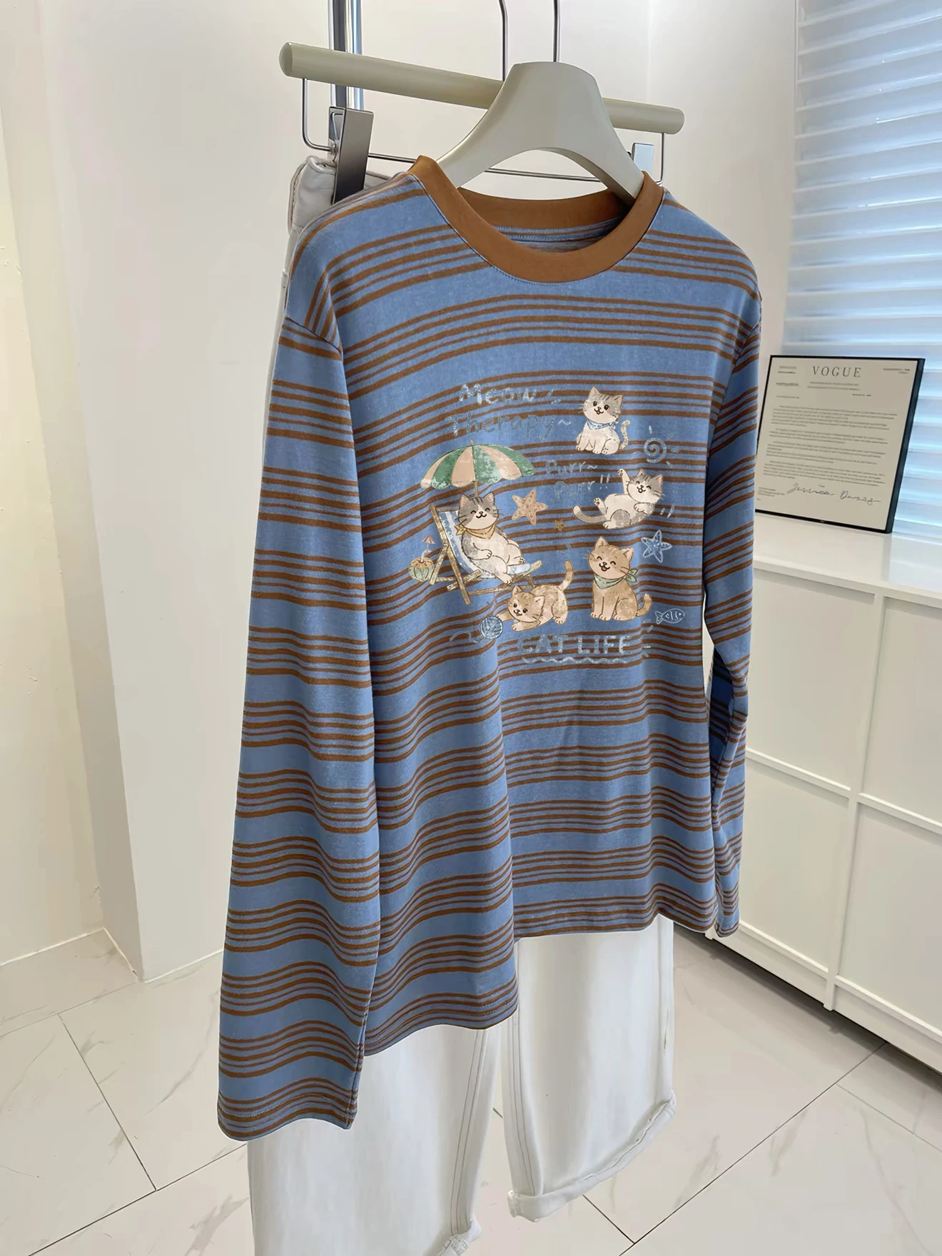 Loose Fit Women's Long Sleeve round Neck T-Shirt Casual Basic Top White Enhancing Blue Stripes Design Autumn Season Fashion