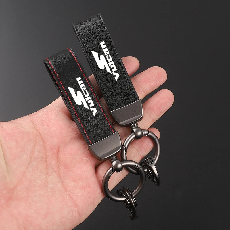 Motorcycle Carbon Fiber Leather Keychain Horseshoe Buckle Jewelry Buckle For Kawasaki VULCAN S Vulcan s 650cc 650 CC