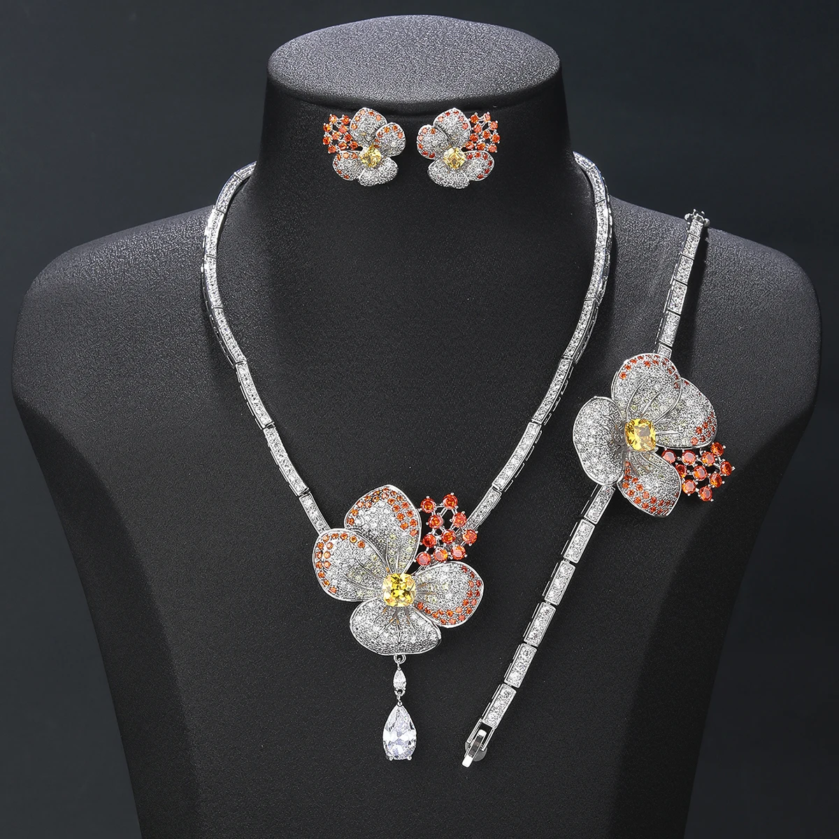 Luxury 3-piece Cubic Zirconia Flower Necklace Earrings Bracelet Set Bridal Wedding Accessories CN11183T