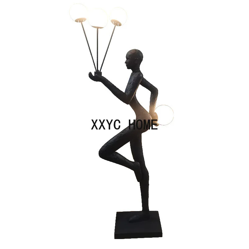 

Post-Modern Humanoid Sculpture Ball Lifting Decoration