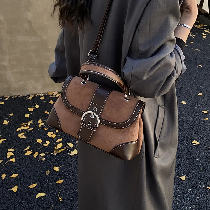 

Изогнутая мини-сумка 2025 года, многосторонняя трансформируемая верхняя ручка и сумка через плечо для женщин, винтажная сумка-переноска «День в ночное время»