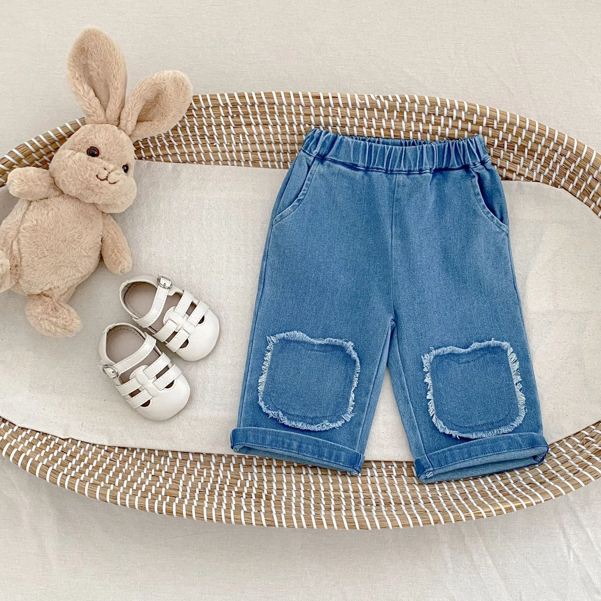 

2025 Autumn New Baby Denim Trousers Solid Girls Cute Straight Pants Infant Toddler Casual Pants Fashion Boys Jeans Loose Pants