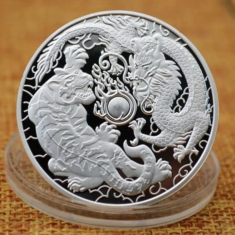 Aisa Myths Legends Basso-Relievo Silvery Plated Souvenir Coins Dragon Fights with Tiger Pattern Medal Ancient Collection Coin