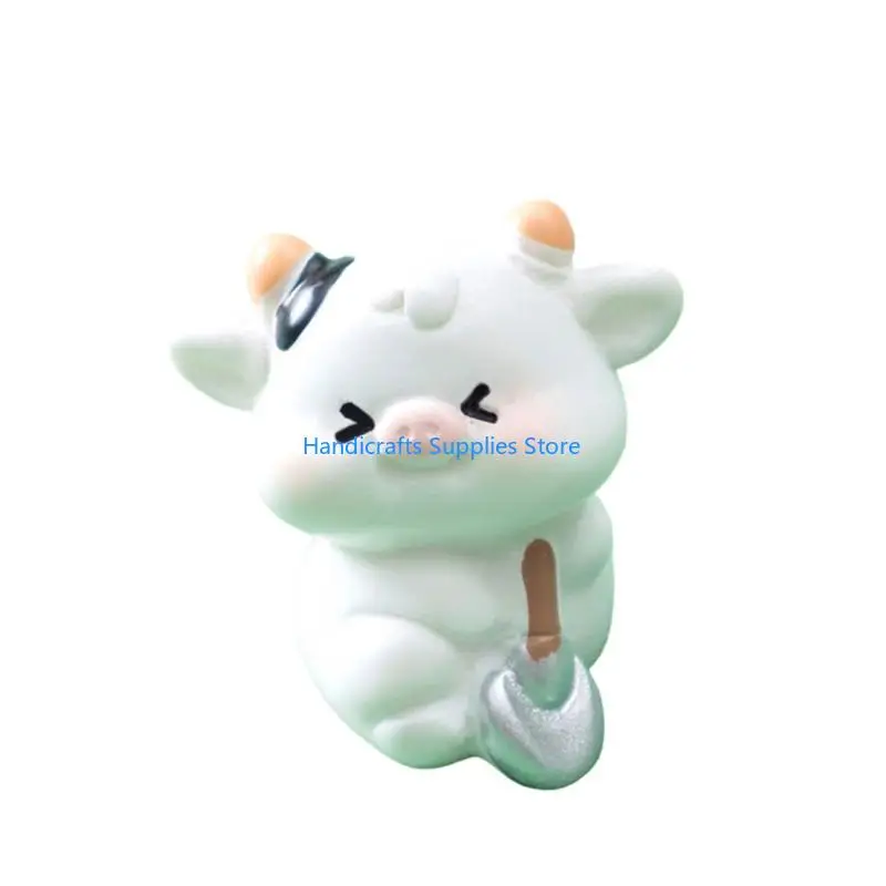 R1WA Cartoon Cow Figure Mini Miniatures Animal Garden Terrarium Resin Decorations