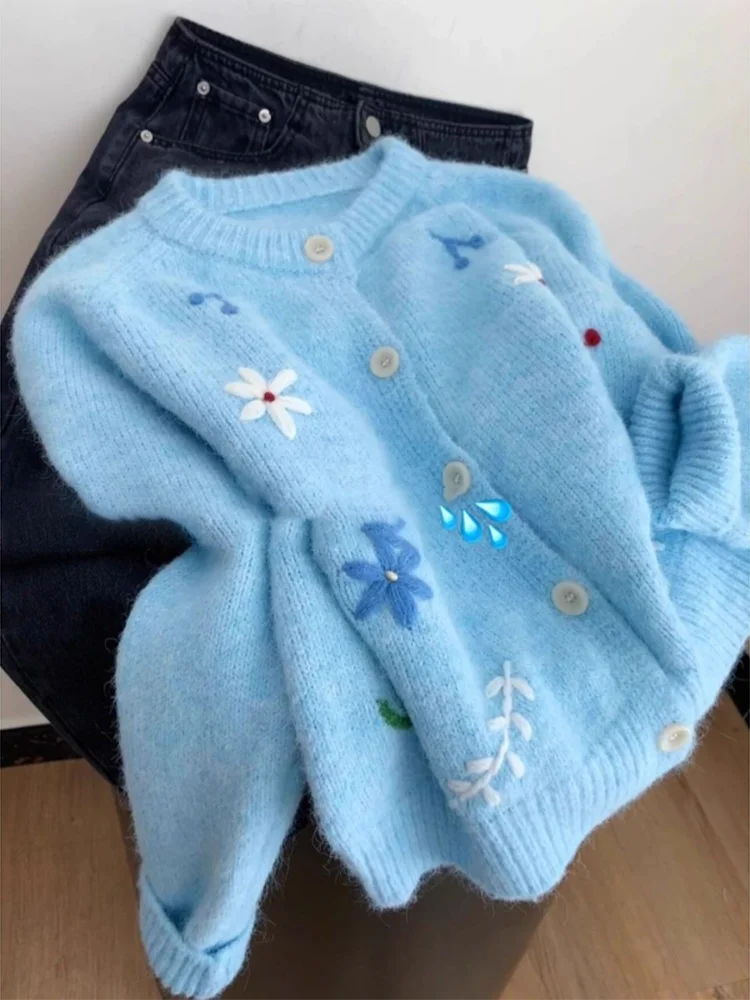 

Korean flower embroidery blue long-sleeved sweater women's clothing 2025 autumn and winter new thin knitted sweater