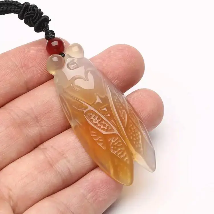 قلادة العقيق الطبيعي ذات اللون الجليدي العقيق الزيز