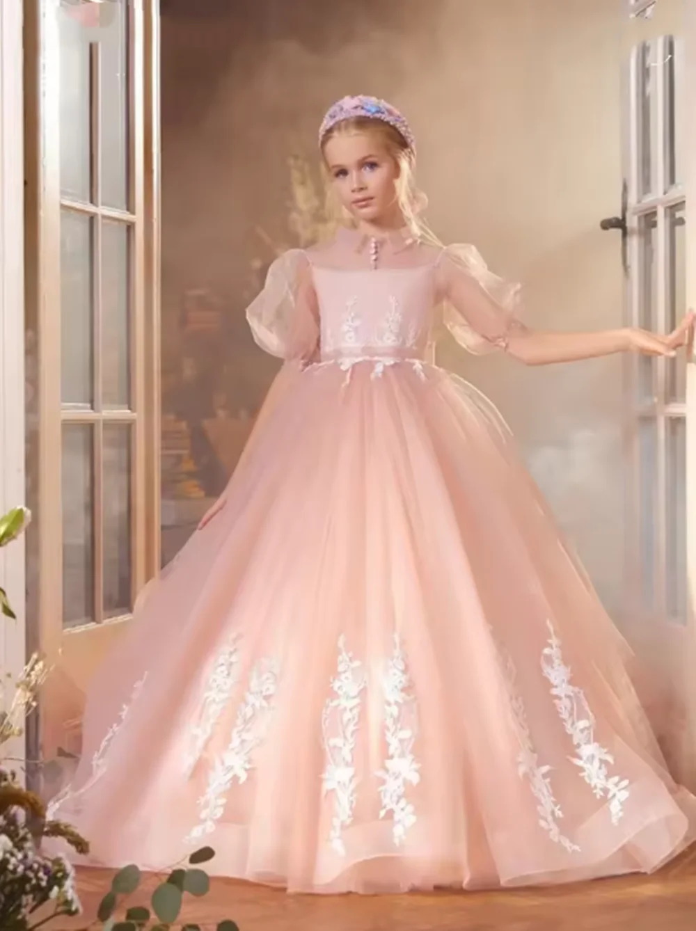 Pink Pearls Puff Sleeve Girls Dress Charming Sweet Lace Appliques Princess Gown for Banquet Party Kids Birthday Clothes