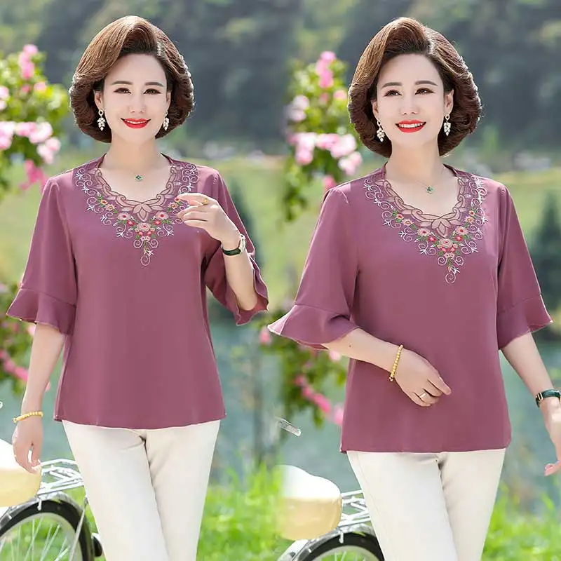 Plus size Women\'s Chiffon Shirt Summer Retro embroidery Casual Blouses Shirt Middle-Aged Stylish Mother Dress