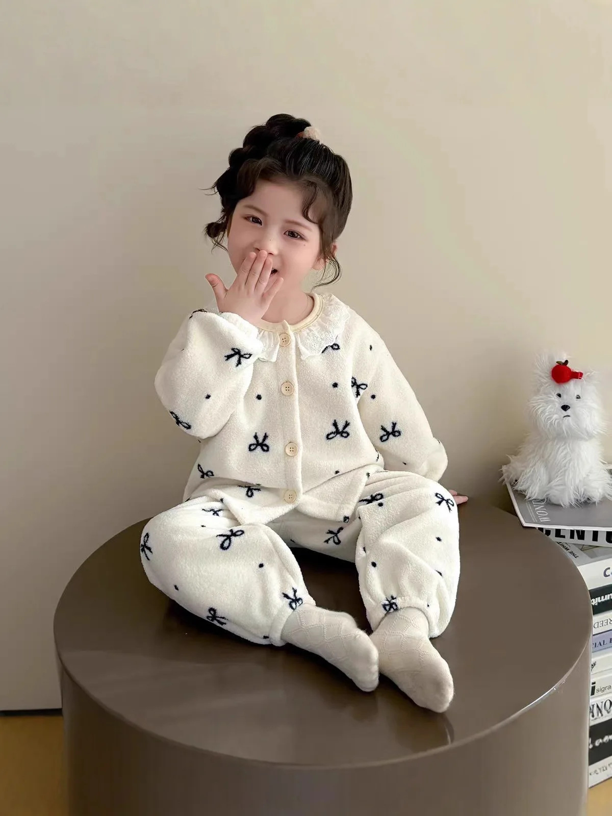 1-8Y أطفال بنات المرجان بيجامة من الصوف مجموعات Bowknot طباعة الدانتيل طوق كم طويل بلوزات وسراويل دافئة رقيق ملابس خاصة المتسكعون