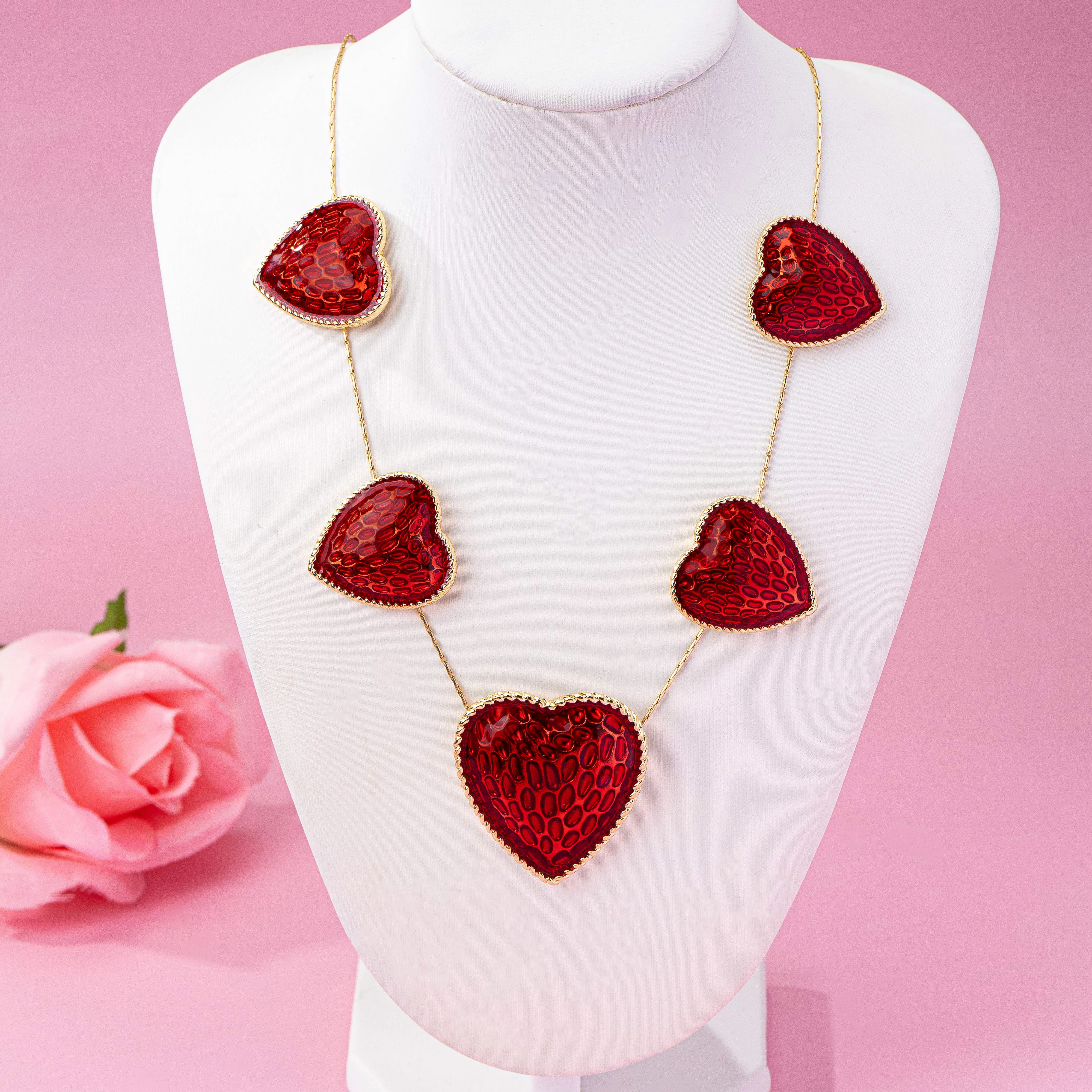 European and American style big brand exaggerated metal alloy enamel red glaze love necklace, couple gift travel jewelry