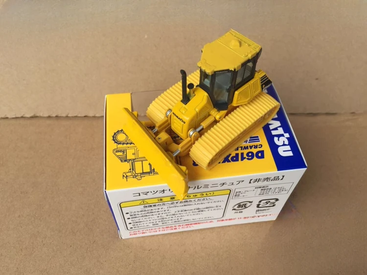 

Komatsu D61PXi-23 Komatsu tracked bulldozer alloy loading and excavation engineering vehicle model 1:87