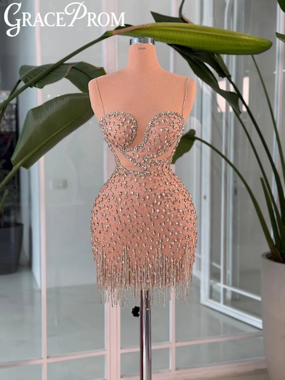 

Mini Silver Crystal Tassel Evening Dress Opulent Thin Straps Illusion Cocktail Gown Customized Homecoming Dresses For Party