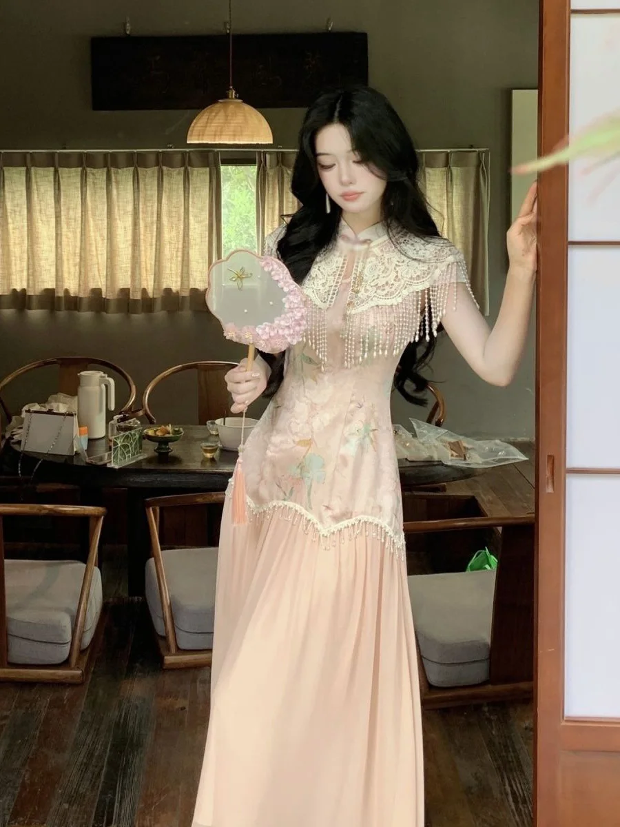 Hollow Floral Bead Tassel Cloud Shoulder Shawl, Chinese-Style Cheongsam Shoulder Cover, Bridal Wedding Photoshoot, Daily Traditional Chinese Style Outerwear Accessory