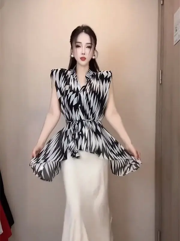 French Top Women in Summer of 2024 New Light Luxury Style High-end Feeling Beautiful and Good-looking Chiffon Striped Shirt