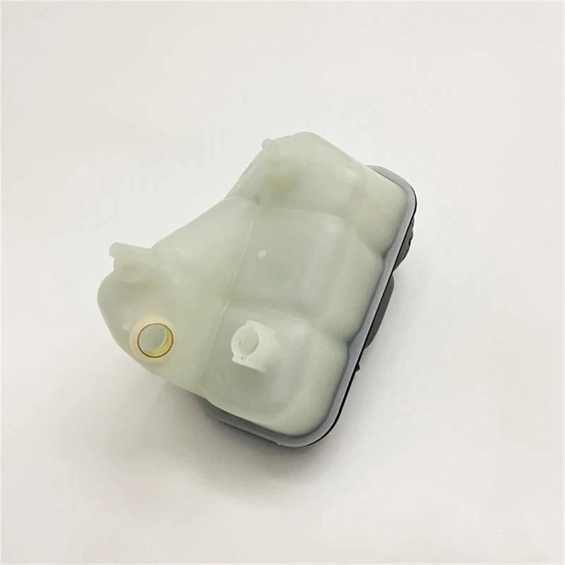 Radiator Coolant Expansion Tank Auxiliary Water Bottle 2115000049 For Mercedes-Benz W211 C219 S211 E-CLASS CLS