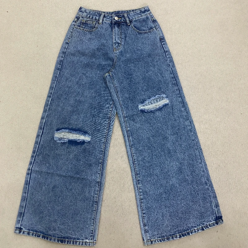 

Новые свободные светло-голубые потертые широкие джинсы в повседневном стиле с вышивкой бантом и универсальными брюками с низкой талией.