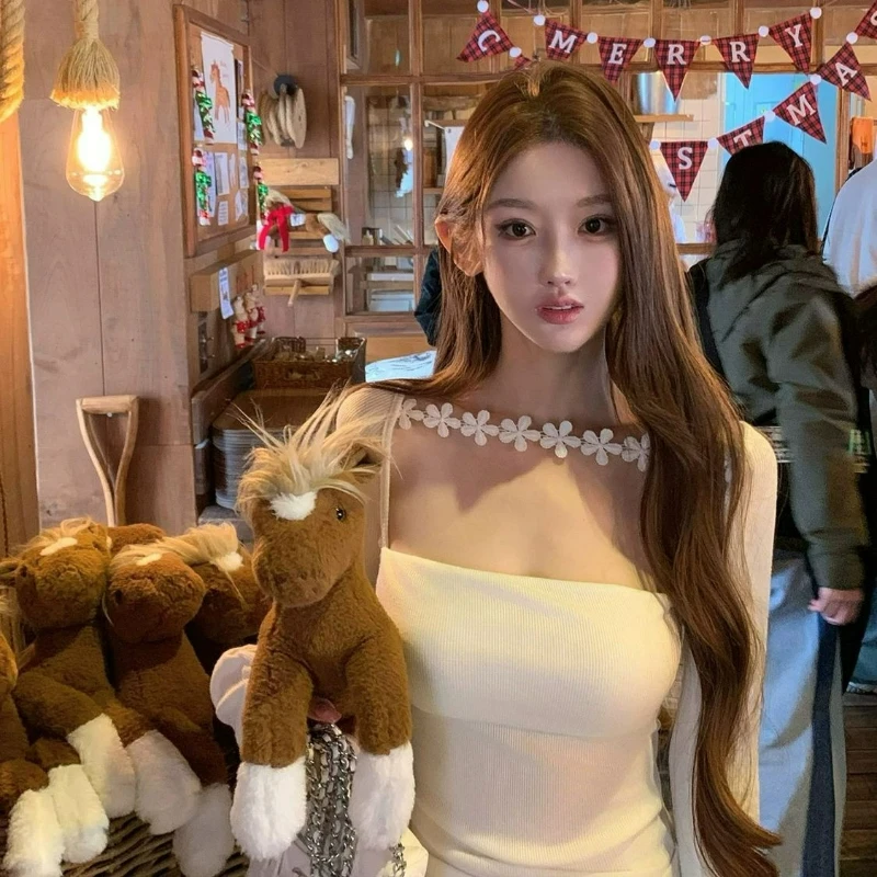 

Женский воротник на одно плечо с вышитым цветком, двойное платье с длинными рукавами, осень/зима 2026, модный однотонный сексуальный базовый слой